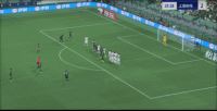 这球漂亮！古加任意球直接破门！国安扳回一城&1-2落后申花